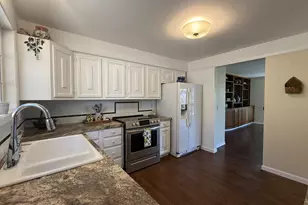2071 NW Motah St, Roseburg, OR 97471 - Photo 22