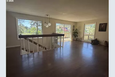 2071 NW Motah St, Roseburg, OR 97471 - Photo 14