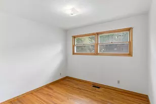 975 SE Kane Dr, Gresham, OR 97080 - Photo 14