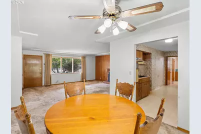 975 SE Kane Dr, Gresham, OR 97080 - Photo 6