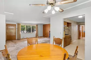 975 SE Kane Dr, Gresham, OR 97080 - Photo 6