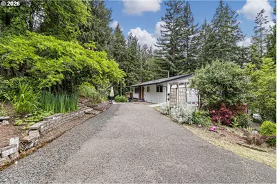 279 Lone Rock Rd, Glide, OR 97443 - Photo 2
