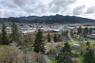 575 Cedar St, Sutherlin, OR 97479 - Photo 40