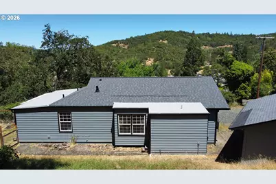 1520 NE Winter St, Roseburg, OR 97470 - Photo 44