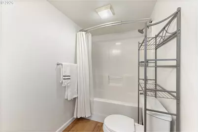 2341 W Castleman St, Longview, WA 98632 - Photo 14