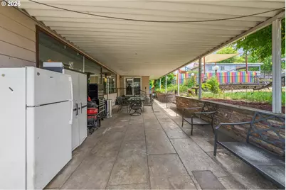 2843 W Sanders Ave, Roseburg, OR 97471 - Photo 38