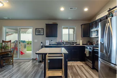 272 Renee Ave, Umatilla, OR 97882 - Photo 6