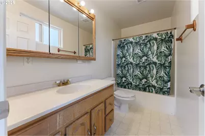 274/276 N Cammann St, Coos Bay, OR 97420 - Photo 10