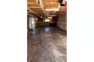 18705 NE Everett Ct, Portland, OR 97230 - Photo 12