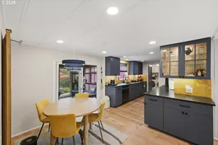 1155 2nd St NE, Bandon, OR 97411 - Photo 10