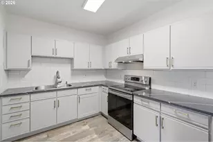 1319 N Main St, Newberg, OR 97132 - Photo 14