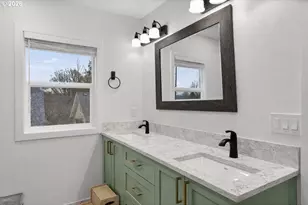418 S Texas St, Portland, OR 97219 - Photo 18