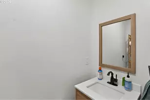 418 S Texas St, Portland, OR 97219 - Photo 24