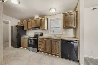 2431 N Fremont St, Cornelius, OR 97113 - Photo 6