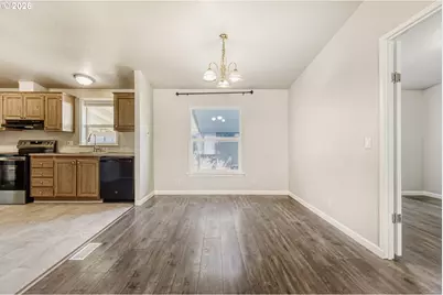 2431 N Fremont St, Cornelius, OR 97113 - Photo 8