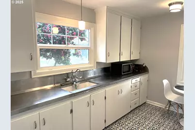 2494 Roosevelt Blvd, Eugene, OR 97402 - Photo 20