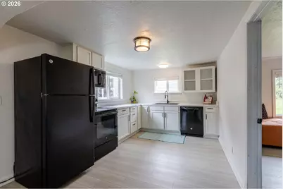 102 S Harbor St, Rockaway Beach, OR 97136 - Photo 6