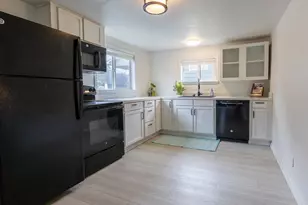 102 S Harbor St, Rockaway Beach, OR 97136 - Photo 6