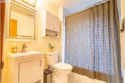 8925 SW 80th Ave, Portland, OR 97223 - Photo 10