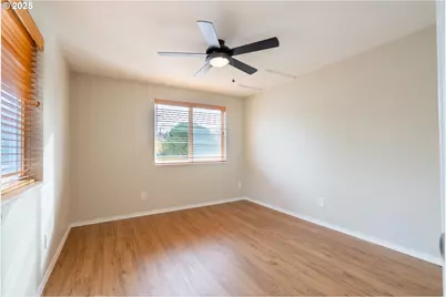 8925 SW 80th Ave, Portland, OR 97223 - Photo 34