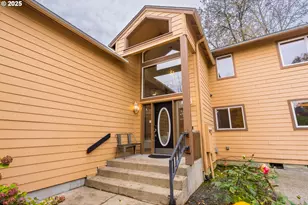 8925 SW 80th Ave, Portland, OR 97223 - Photo 2
