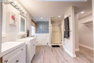 8925 SW 80th Ave, Portland, OR 97223 - Photo 22