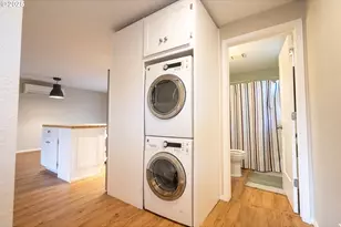 8925 SW 80th Ave, Portland, OR 97223 - Photo 32