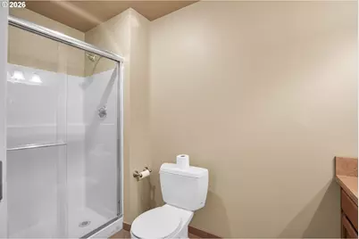 14300 Sherbrook Pl, Lake Oswego, OR 97035 - Photo 22