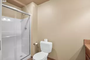 14300 Sherbrook Pl, Lake Oswego, OR 97035 - Photo 22