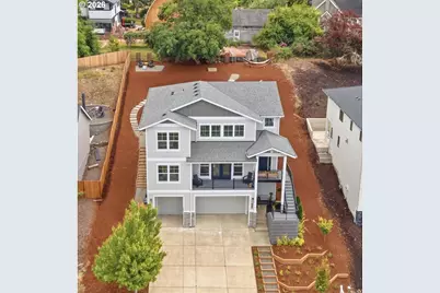 934 NW Baker Crest Ct, McMinnville, OR 97128 - Photo 2