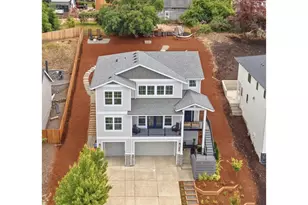934 NW Baker Crest Ct, McMinnville, OR 97128 - Photo 2