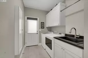 2060 Lakeland Way, Eugene, OR 97408 - Photo 28