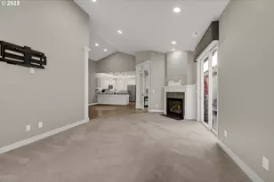 2060 Lakeland Way, Eugene, OR 97408 - Photo 8