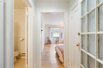 1811 NW Couch St #407, Portland, OR 97209 - Photo 4