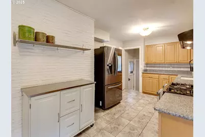 1915 NE 148th Ave, Portland, OR 97230 - Photo 14