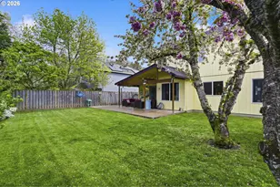 821 NE Eaglenest Ct, Hillsboro, OR 97124 - Photo 34