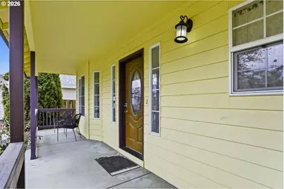 821 NE Eaglenest Ct, Hillsboro, OR 97124 - Photo 4