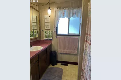 955 Irvine St, The Dalles, OR 97058 - Photo 10