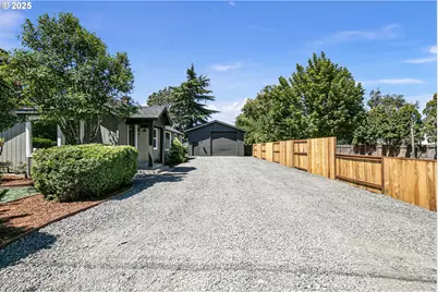 1938 7th St, Springfield, OR 97477 - Photo 38