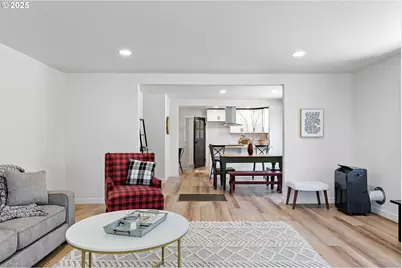 1938 7th St, Springfield, OR 97477 - Photo 6