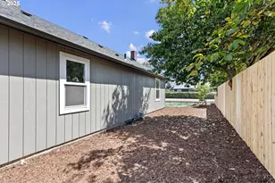 1938 7th St, Springfield, OR 97477 - Photo 46