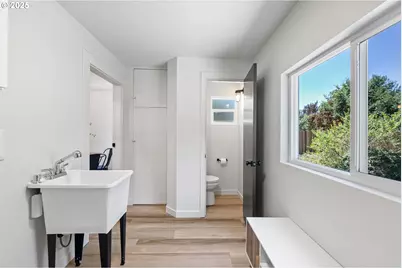 1938 7th St, Springfield, OR 97477 - Photo 22