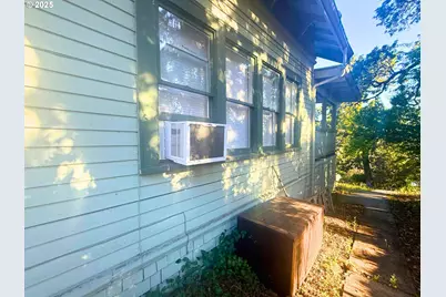 [Address not provided], Roseburg, OR 97470 - Photo 14