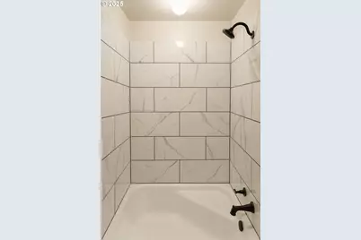 [Address not provided], Roseburg, OR 97470 - Photo 26