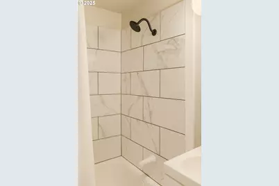 [Address not provided], Roseburg, OR 97470 - Photo 28