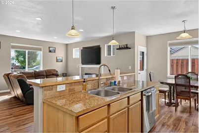 952 Heritage Loop, The Dalles, OR 97058 - Photo 8
