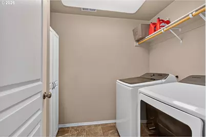 952 Heritage Loop, The Dalles, OR 97058 - Photo 12