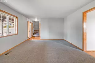 125 SW Spruce St, Dundee, OR 97115 - Photo 6