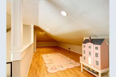 31860 SW Peach Cove Rd, West Linn, OR 97068 - Photo 22