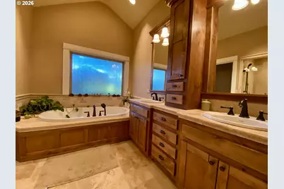31860 SW Peach Cove Rd, West Linn, OR 97068 - Photo 26